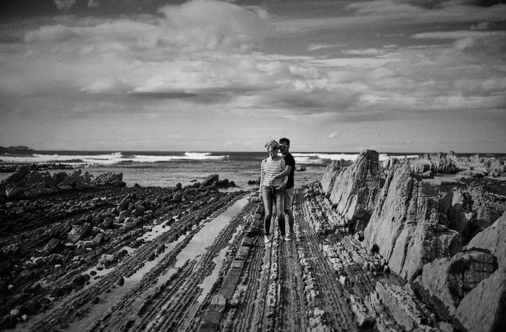 reportaje fotos de pareja en la playa de Sopelana