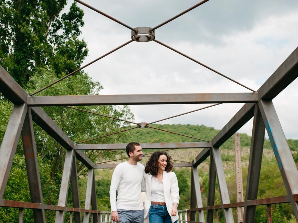 reportaje de pareja en el pantano de landa en Vitoria