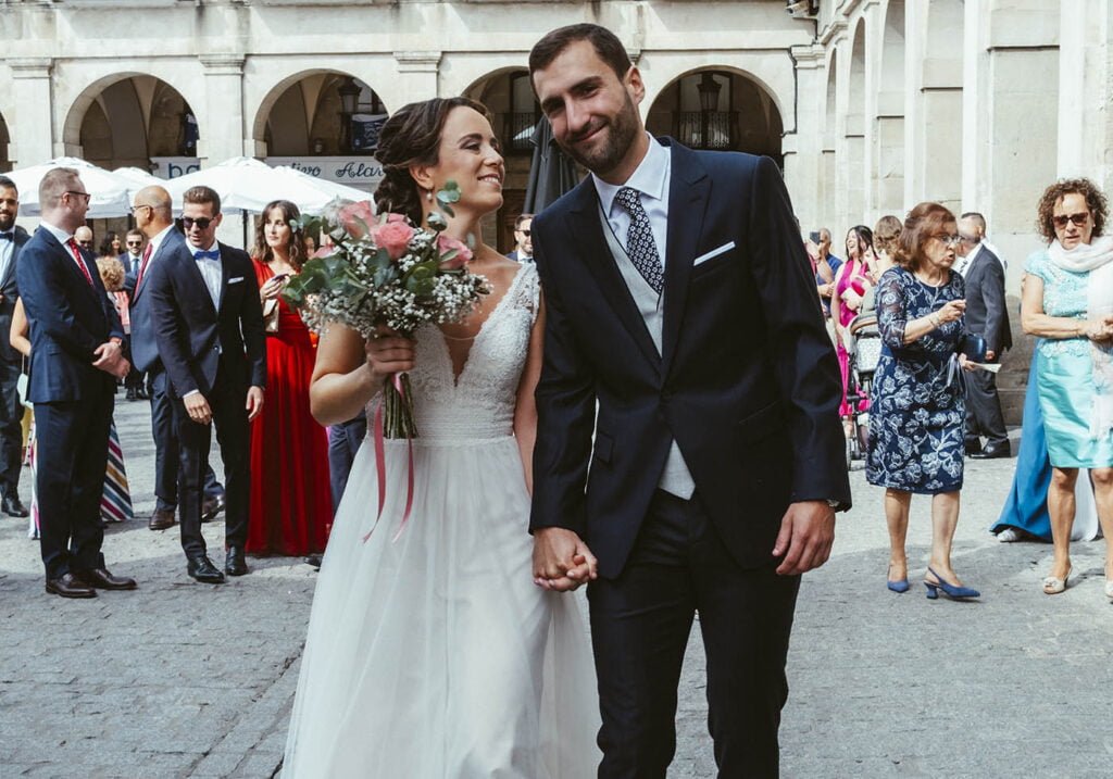 Reportaje de boda civil en el ayuntamiento de Vitoria