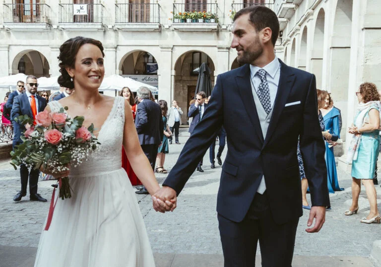 Reportaje de boda civil en el ayuntamiento de Vitoria 74 Reportaje de boda civil en el ayuntamiento de Vitoria