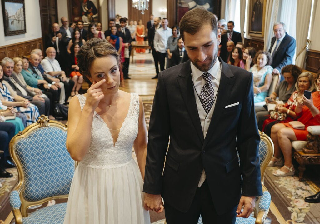 Reportaje de boda civil en el ayuntamiento de Vitoria