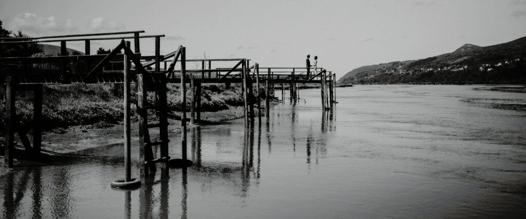 Fotografía y vídeo de boda en Bilbao, Bizkaia y País Vasco con una estética elegante, humana y cinematográfica