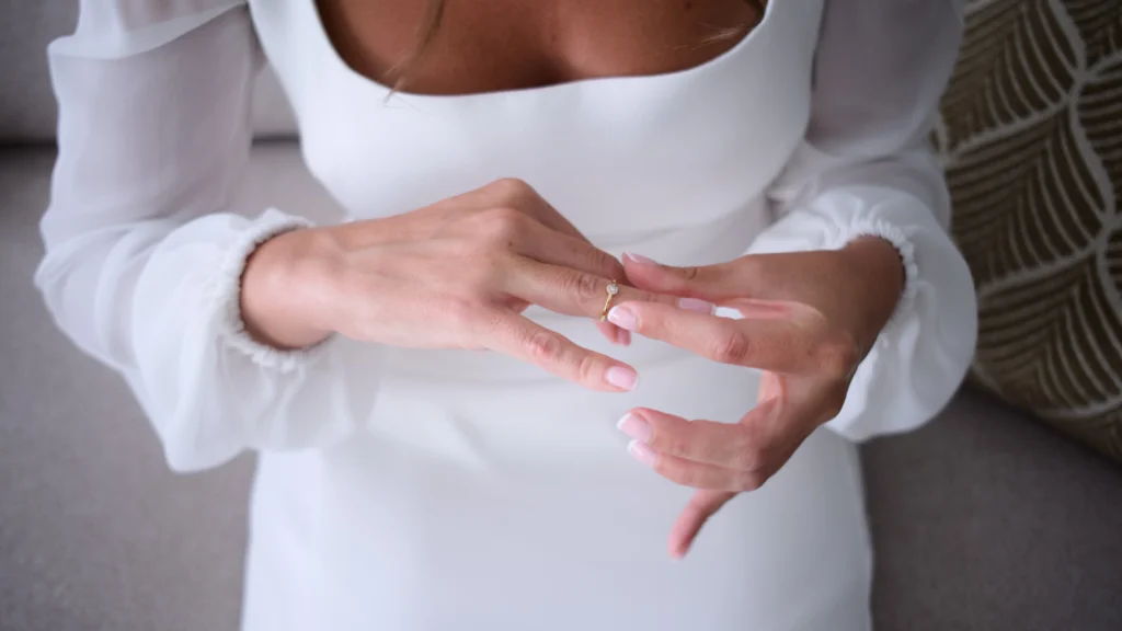 Portafolio 20 preparativos de la novia en boda en Bilbao fotografía de bodas natural