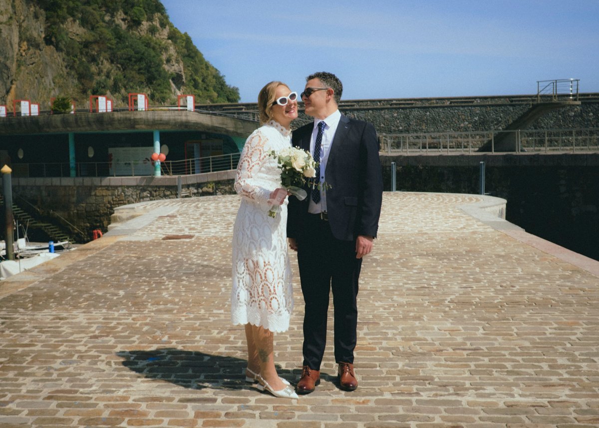 Fotógrafo bodas íntimas Bilbao | Boda en Ibarrangelu y Elantxobe Luis Mejias Fotografia