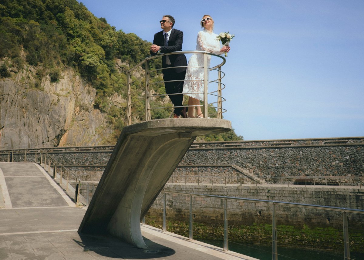 Fotógrafo bodas íntimas Bilbao | Boda en Ibarrangelu y Elantxobe Luis Mejias Fotografia