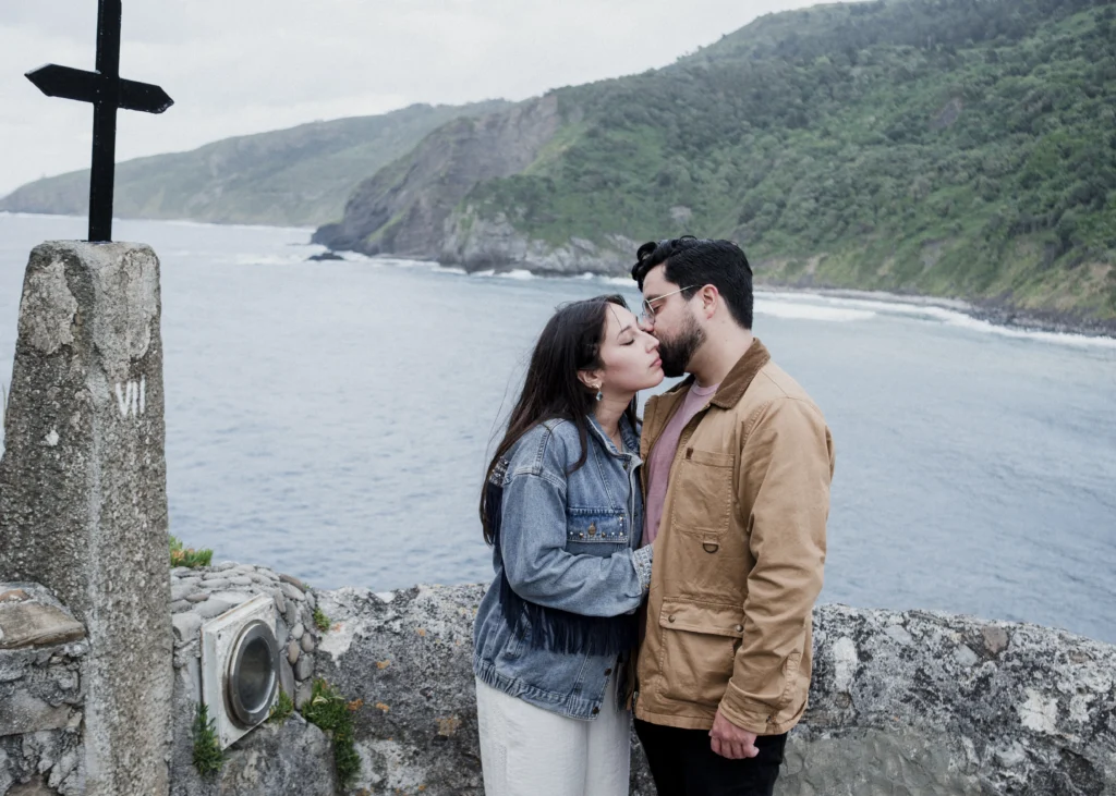 Pedida de mano en San Juan de Gaztelugatxe | Fotógrafo en Bilbao 17 Pedida de mano en San Juan de Gaztelugatxe: una historia de amor que llegó desde Chile